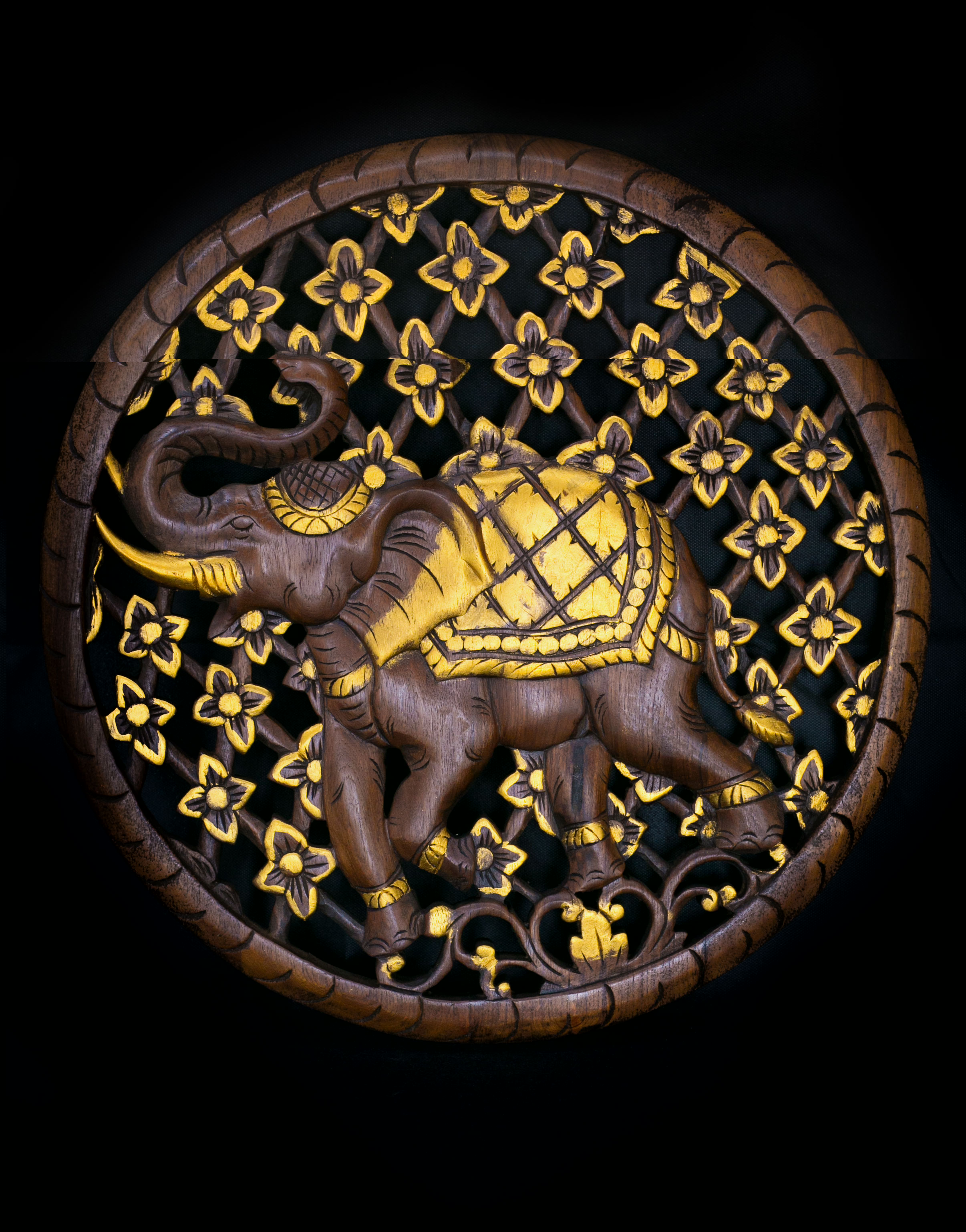 Dřevořezba kulatá slon NENÍ SKLADEM