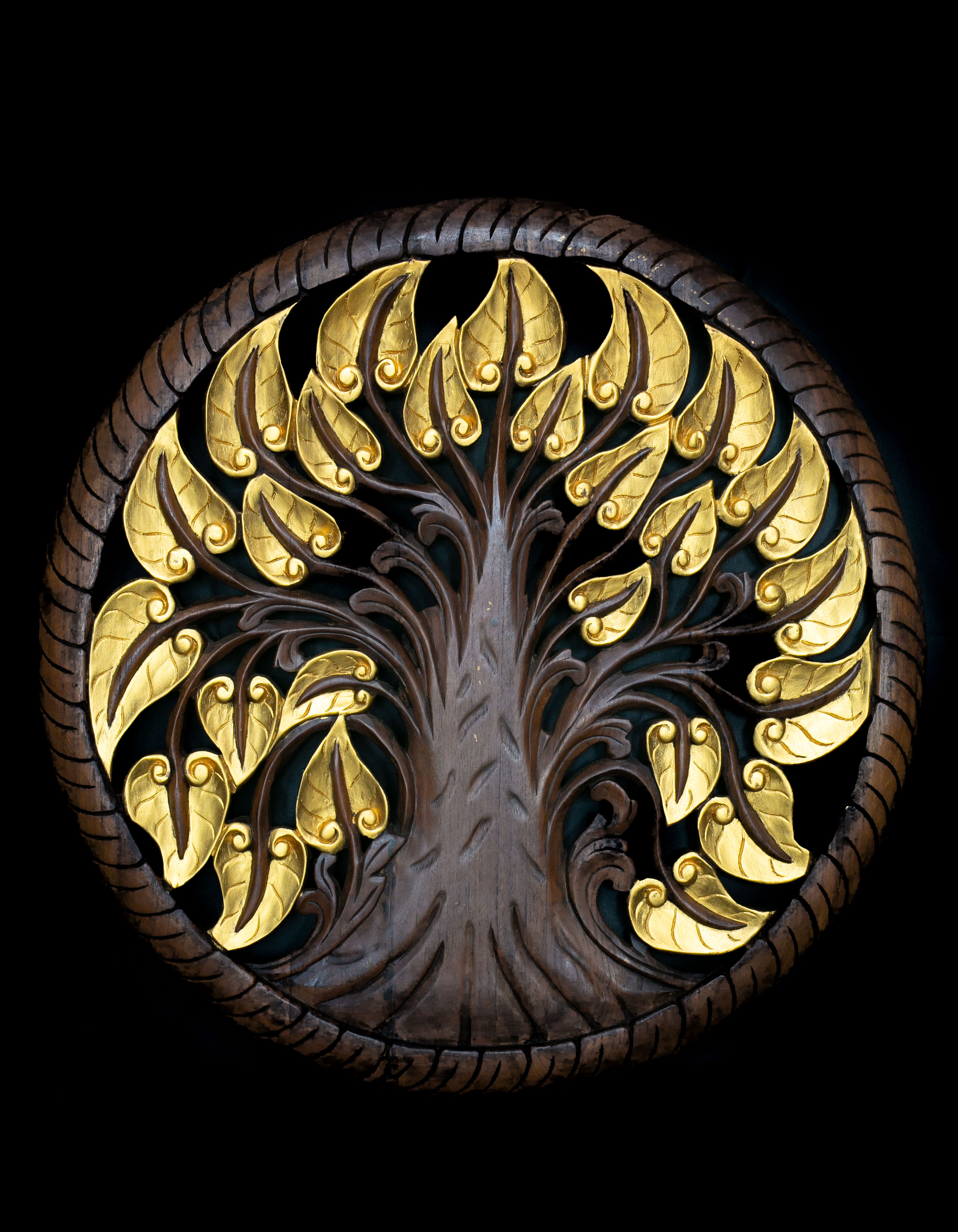 Dřevořezba strom zlatý kulatý NENÍ SKLADEM