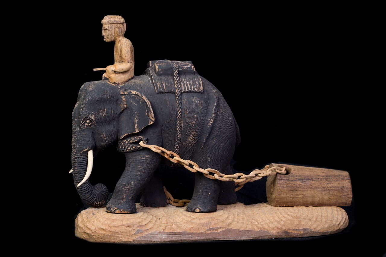 Socha slona a člověka NENÍ SKLADEM