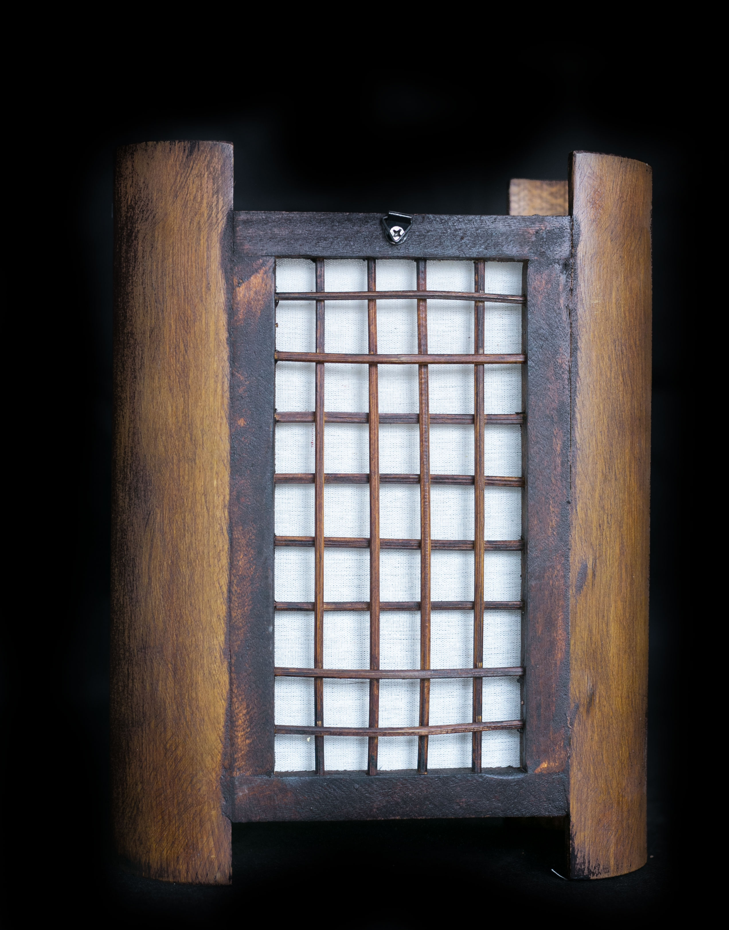 Stínítko závěsné na stěnu