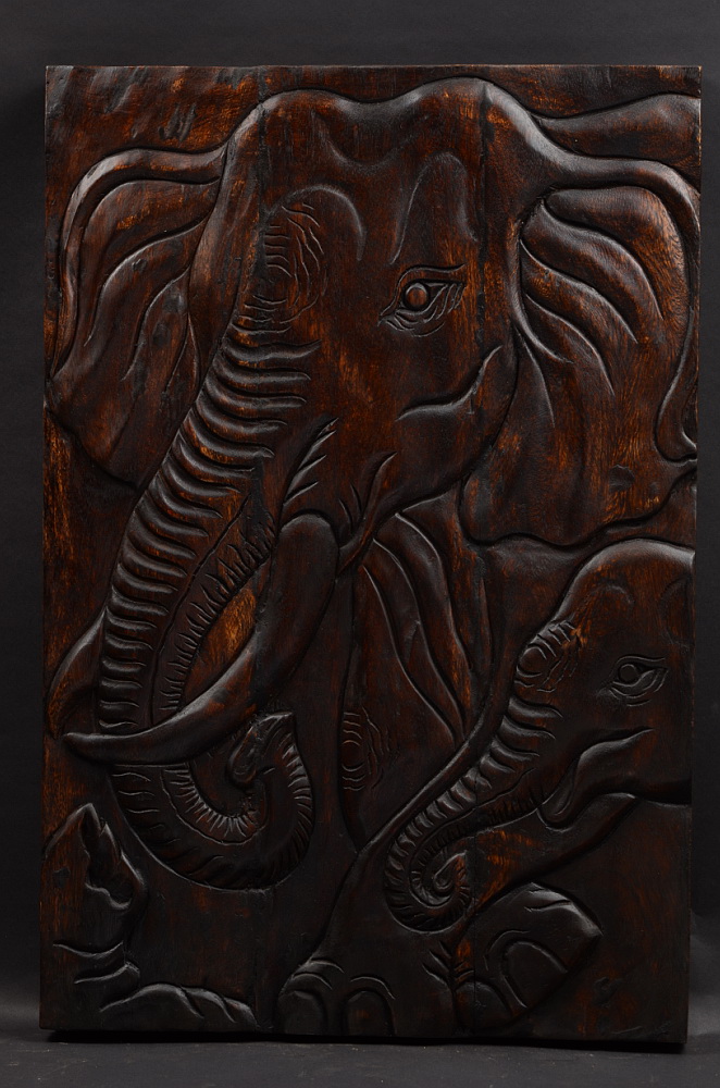 Slon, dřevořezba, tmavá
