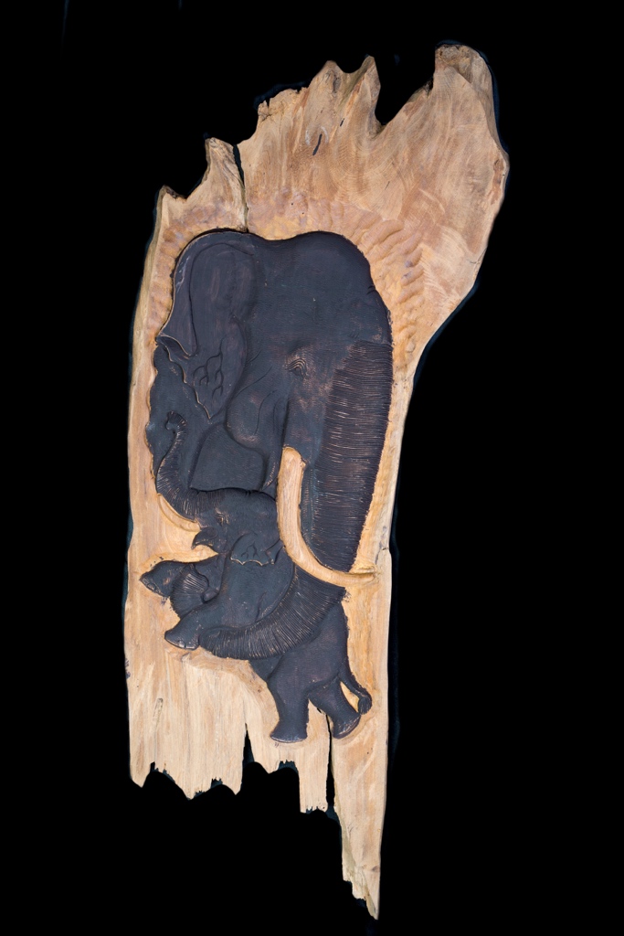 Černí sloni, plastika