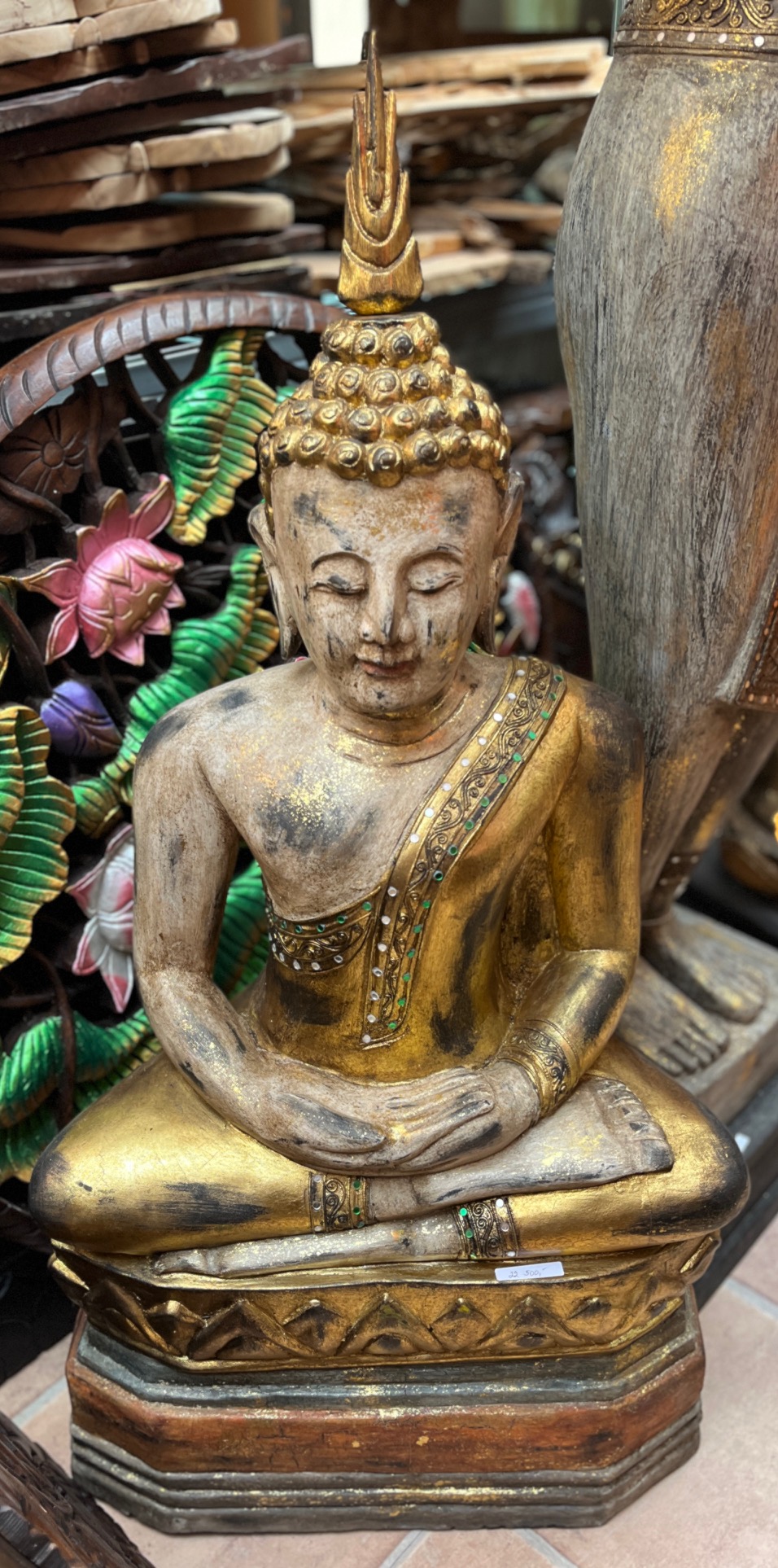 buddha sedící